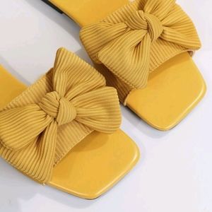 Summer Time Yellow Flat Sandals Size 11